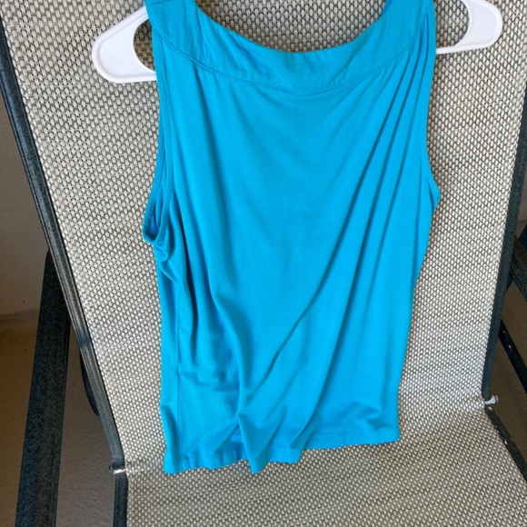 Talbots V Neck Sleeveless Top, Size Medium - Picture 3 of 3